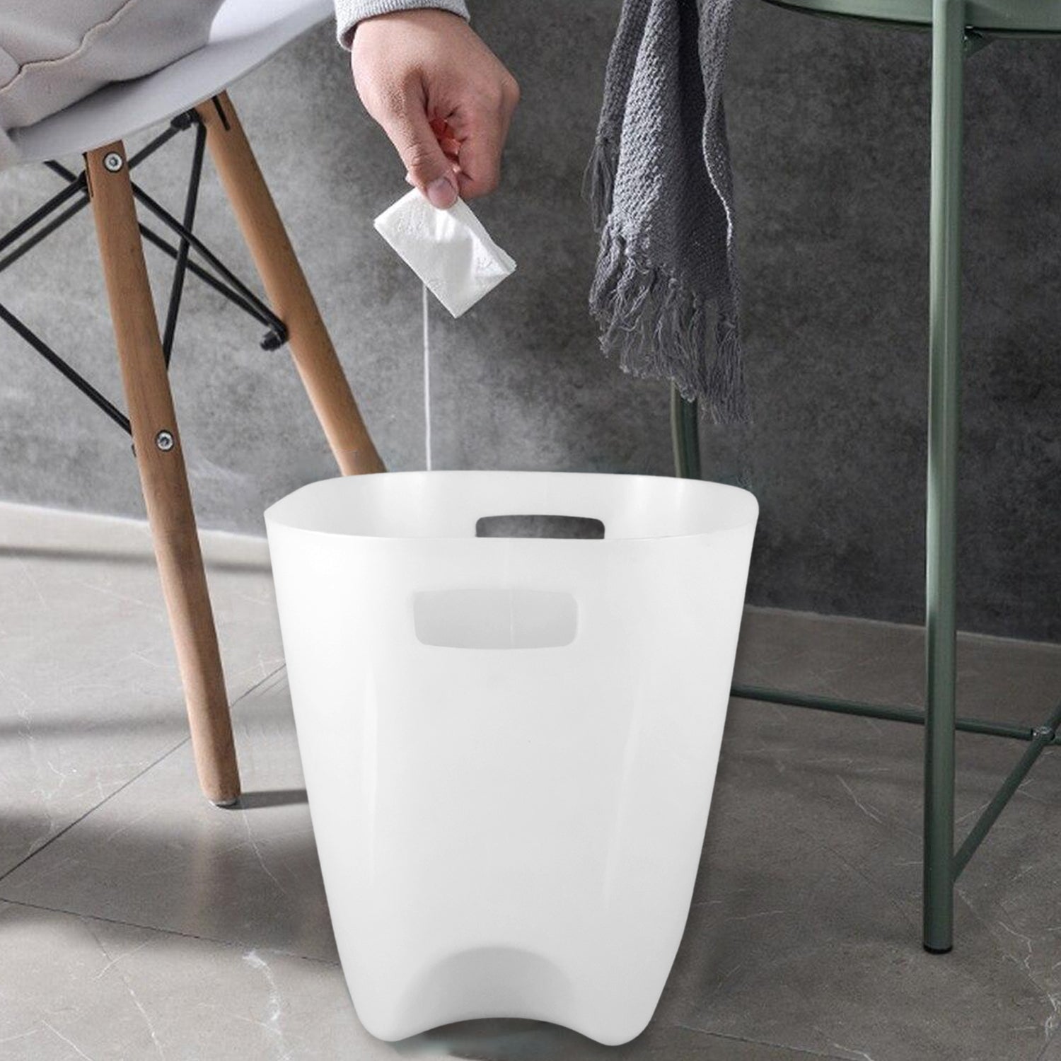 Multipurpose Modern Dustbin for Office and Home (26x23 Cm) Multipurpose Modern Dustbin for Office and Home (26x23 Cm)